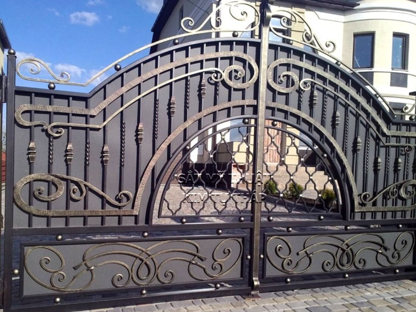 Những lợi ích cổng sắt mỹ thuật mang lại