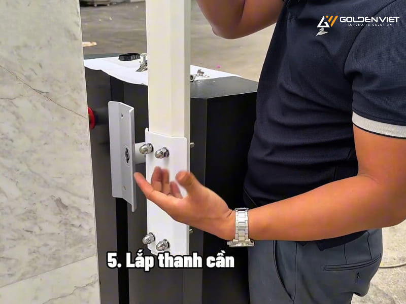 Lắp thanh chắn barie