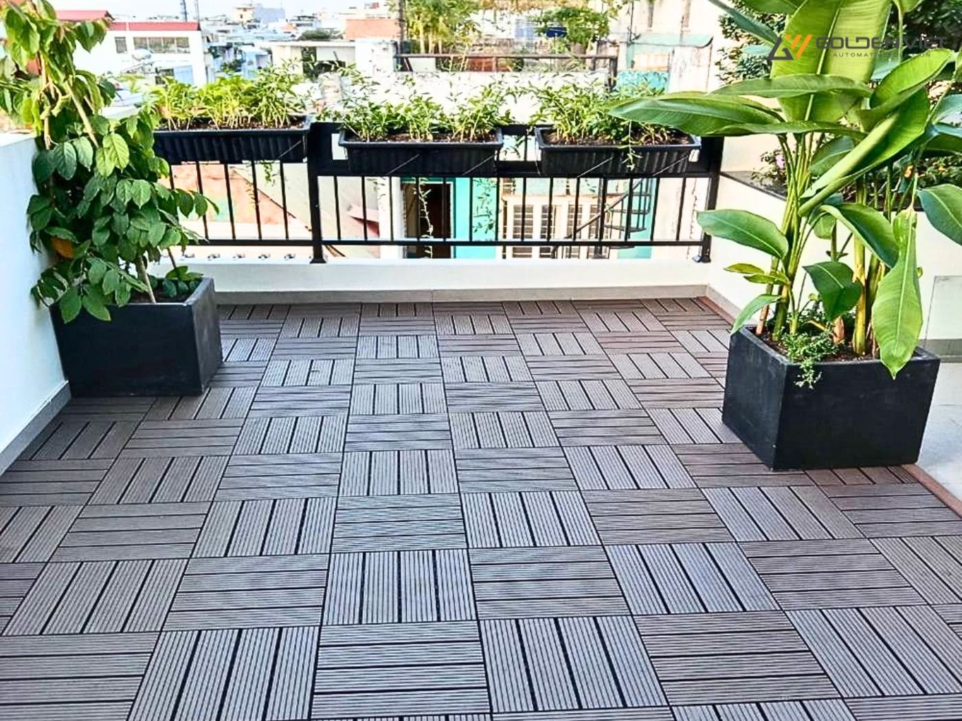 Cách lựa chọn sàn nhựa giả gỗ cho ban công