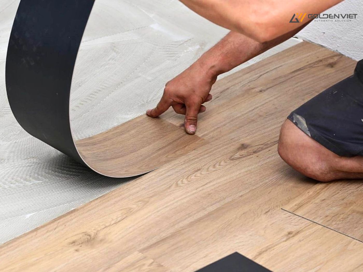 Sàn nhựa giả gỗ có mấy loại? Sàn nhựa keo rời