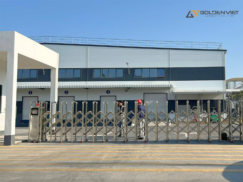 Test cổng xếp sau khi lắp đặt