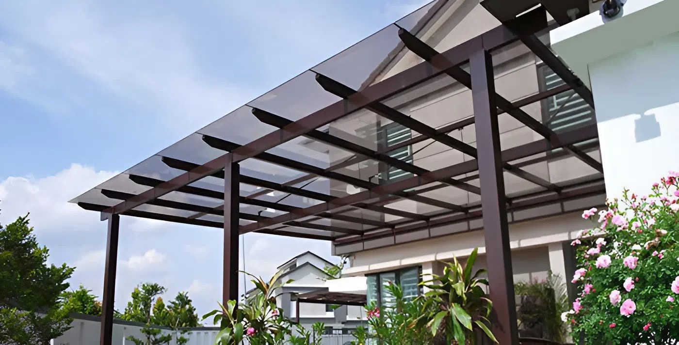 Chi phí đầu tư mái kính sắt hộp