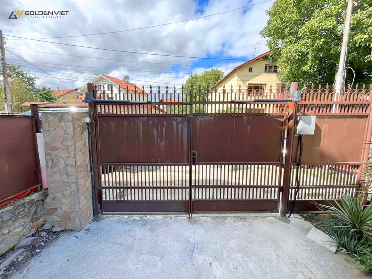 Bộ động cơ cổng tay đòn Leader TI 4