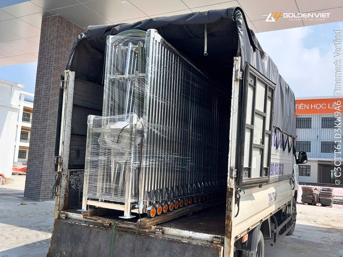 Cổng xếp inox 304 chất lượng cao